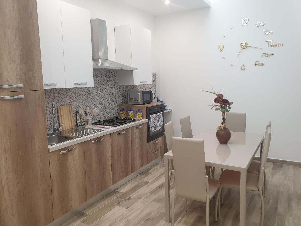 קטאניה Casalaina Palace מראה חיצוני תמונה